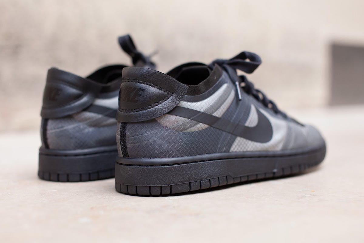 COMME des GARÇONS x Nike Dunk Low